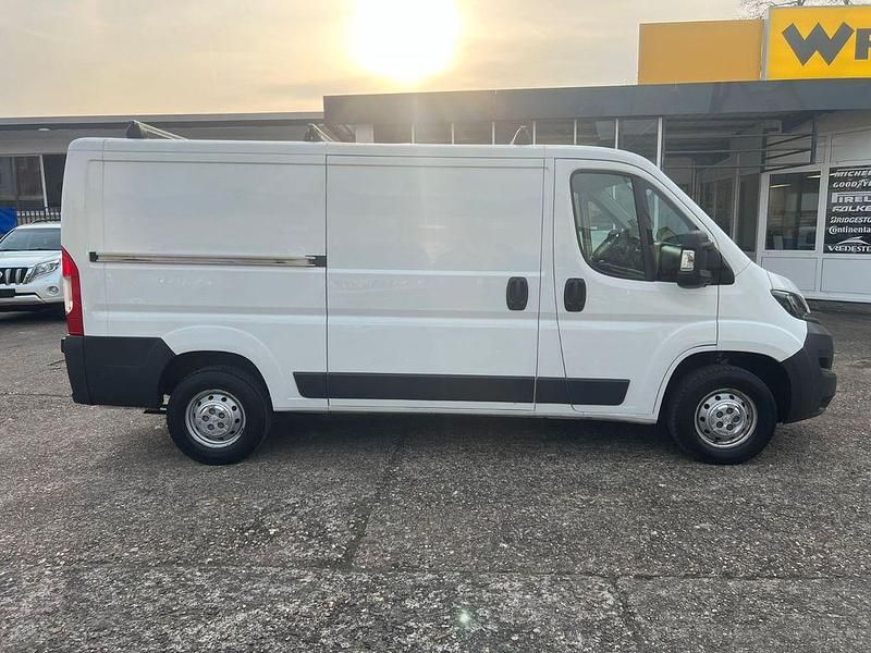 Gebraucht Peugeot Boxer 131 PS (96 kW) 2016 Weiß Van