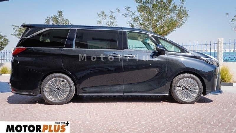 Neu Lexus LM350h 250 PS (183 kW) 2026 Schwarz Van / Kleinbus