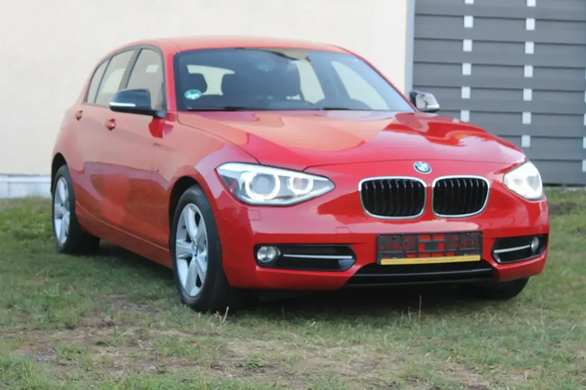 Gebraucht BMW 116 Sport Line 136 PS (100 kW) 2013 Rot Kleinwagen