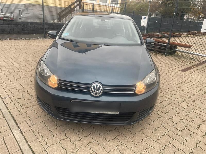 Grau Gebraucht 2009 VW Golf VI Limousine | 3.400 € (Fairer Preis) - Bild 1/4