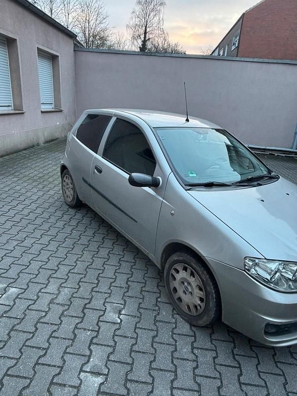 Gebraucht Fiat Punto 60 PS (44 kW) 2003 Grau Kleinwagen