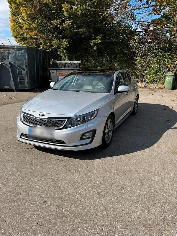 Silber Gebraucht 2015 Kia Optima Hybrid Limousine | 14.799 € - Bild 1/4