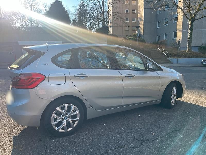 Gebraucht BMW 225 136 PS (100 kW) 2017 Silber Limousine