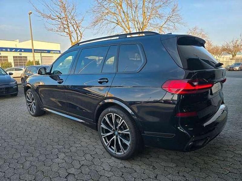 Gebraucht BMW X7 M Sport 265 PS (194 kW) 2020 Carbonschwarz SUV