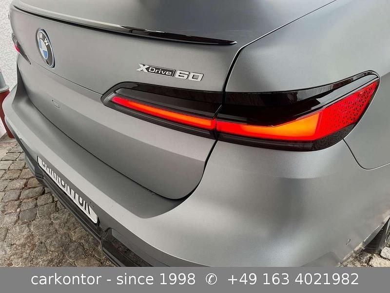 Gebraucht BMW i7 M Sport 400 kW (544 PS) 2025 Frozen pure grey metallic Limousine