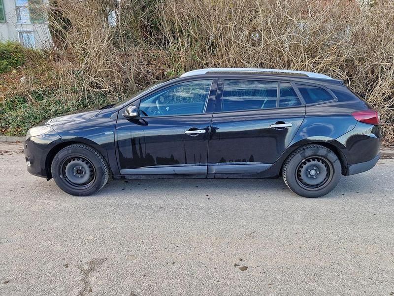 Gebraucht Renault Mégane III Bose Edition 131 PS (96 kW) 2011 Schwarz Limousine