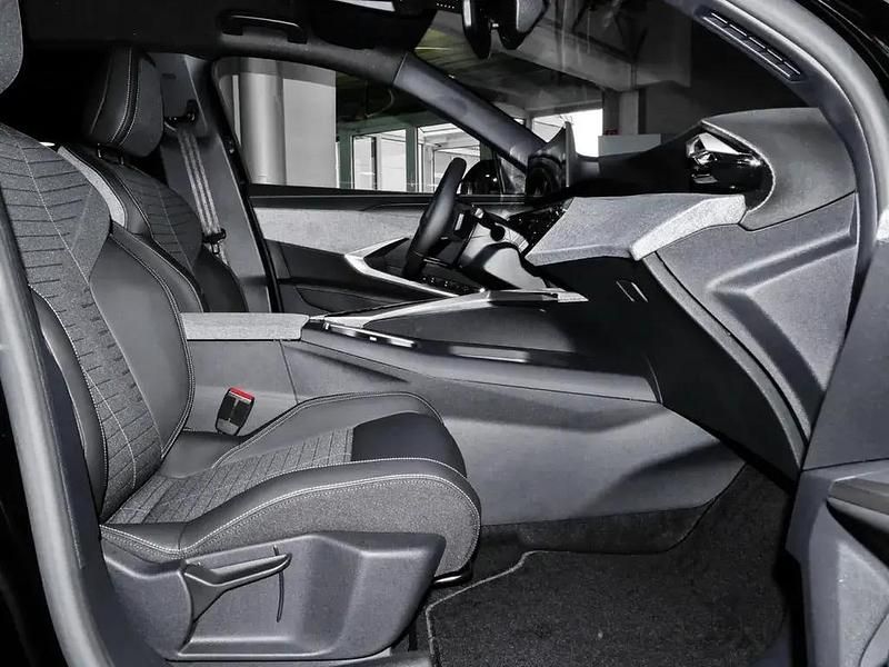 Gebraucht Peugeot e-5008 Allure 156 kW (213 PS) 2024 Schwarz SUV
