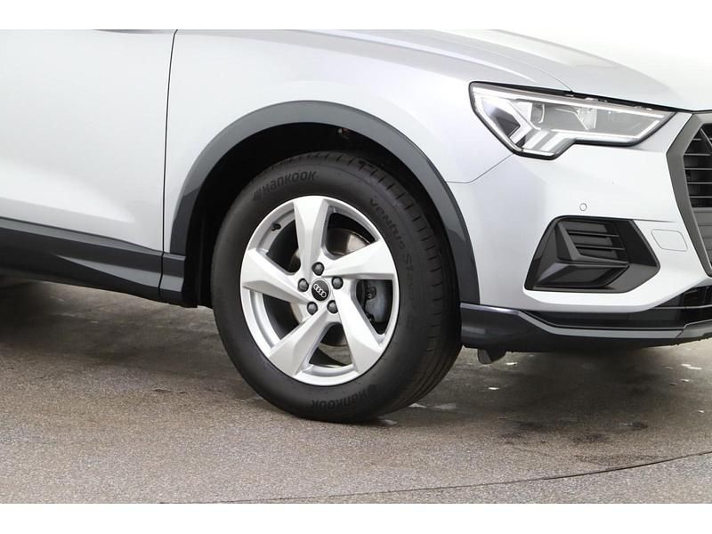Gebraucht Audi Q3 Advanced 150 PS (110 kW) 2025 Florettsilber metallic SUV