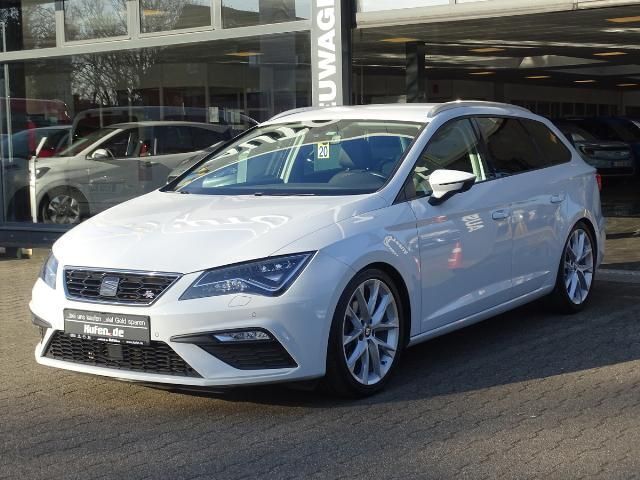 Weiß Gebraucht 2020 Seat Leon ST FR Kombi | 20.490 € (Fairer Preis) - Bild 1/4