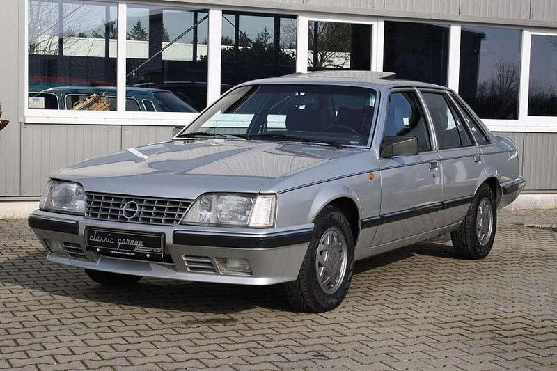 Silber Gebraucht 1985 Opel Senator Limousine | 11.990 € - Bild 1/4