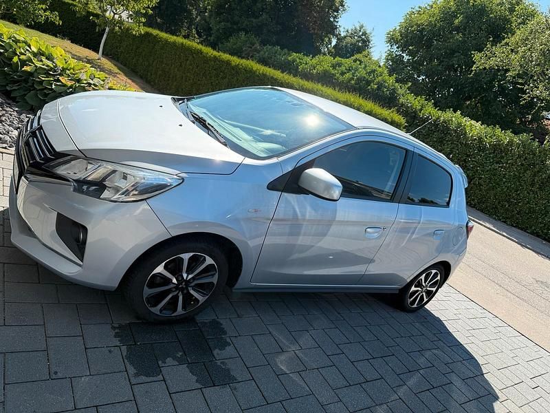 Silber Gebraucht 2022 Mitsubishi Space Star Select+ Kleinwagen | 11.000 € (Guter Preis) - Bild 1/4