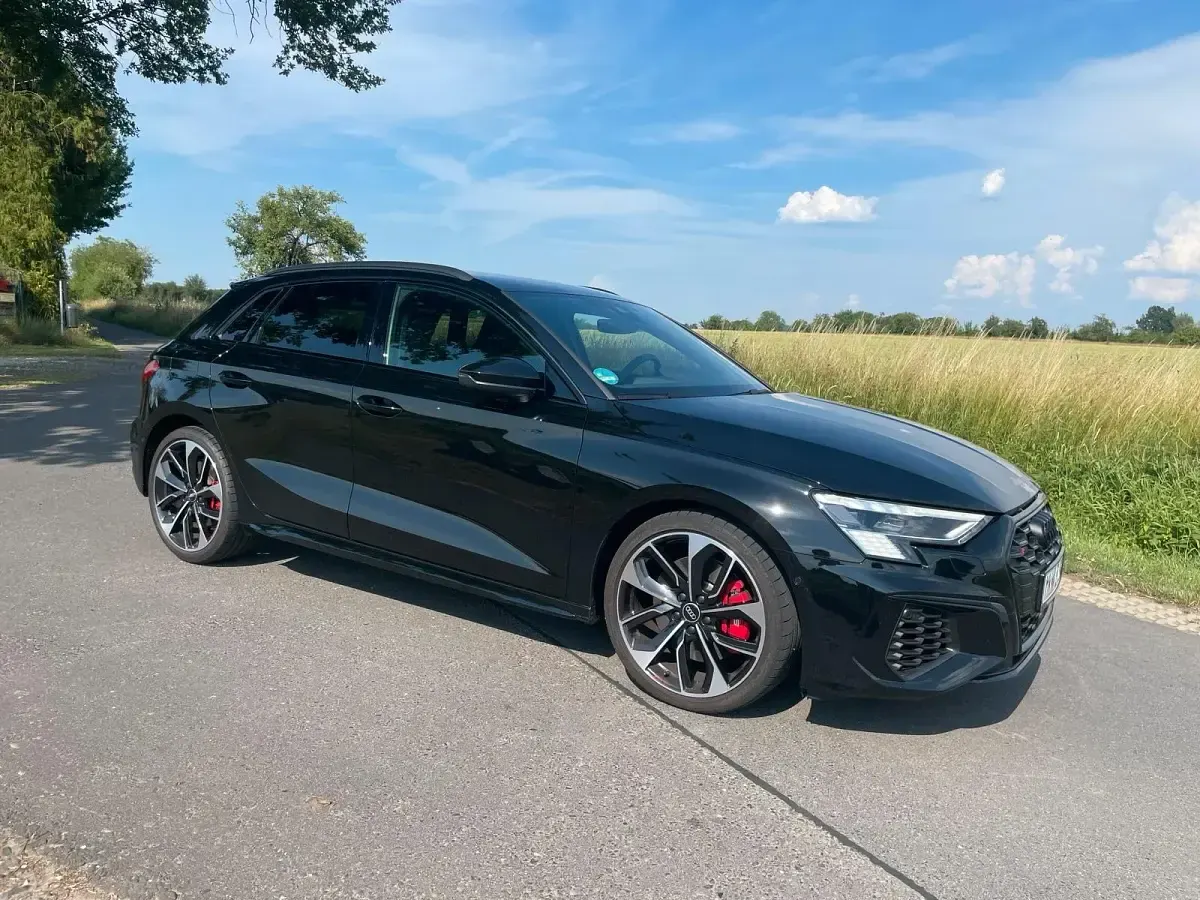 Gebraucht Audi S3 Ambiente 310 PS (228 kW) 2022 Schwarz Limousine