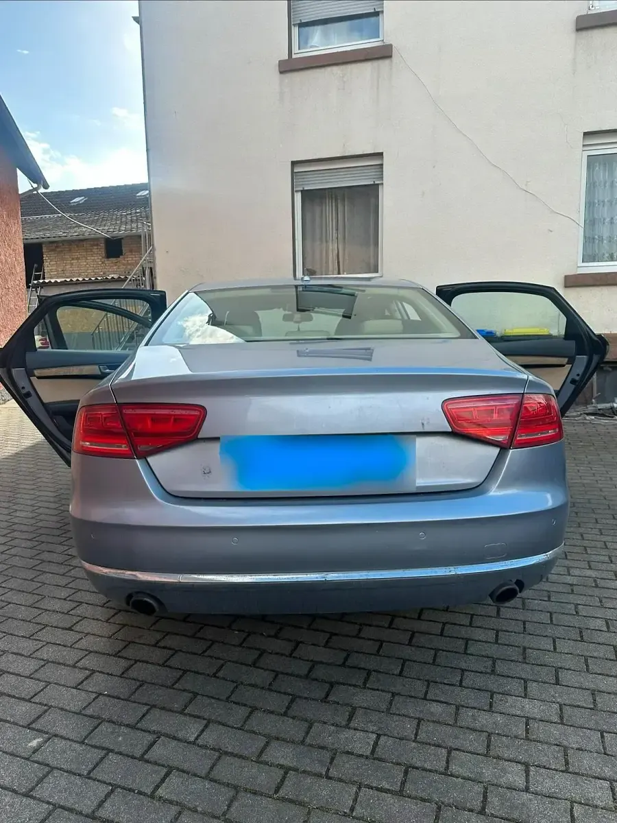 Gebraucht Audi A8 351 PS (258 kW) 2012 Silber Limousine
