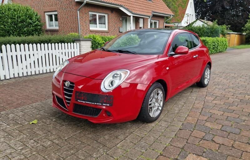 Rot Gebraucht 2009 Alfa Romeo MiTo Kleinwagen | 1.890 € - Bild 1/4