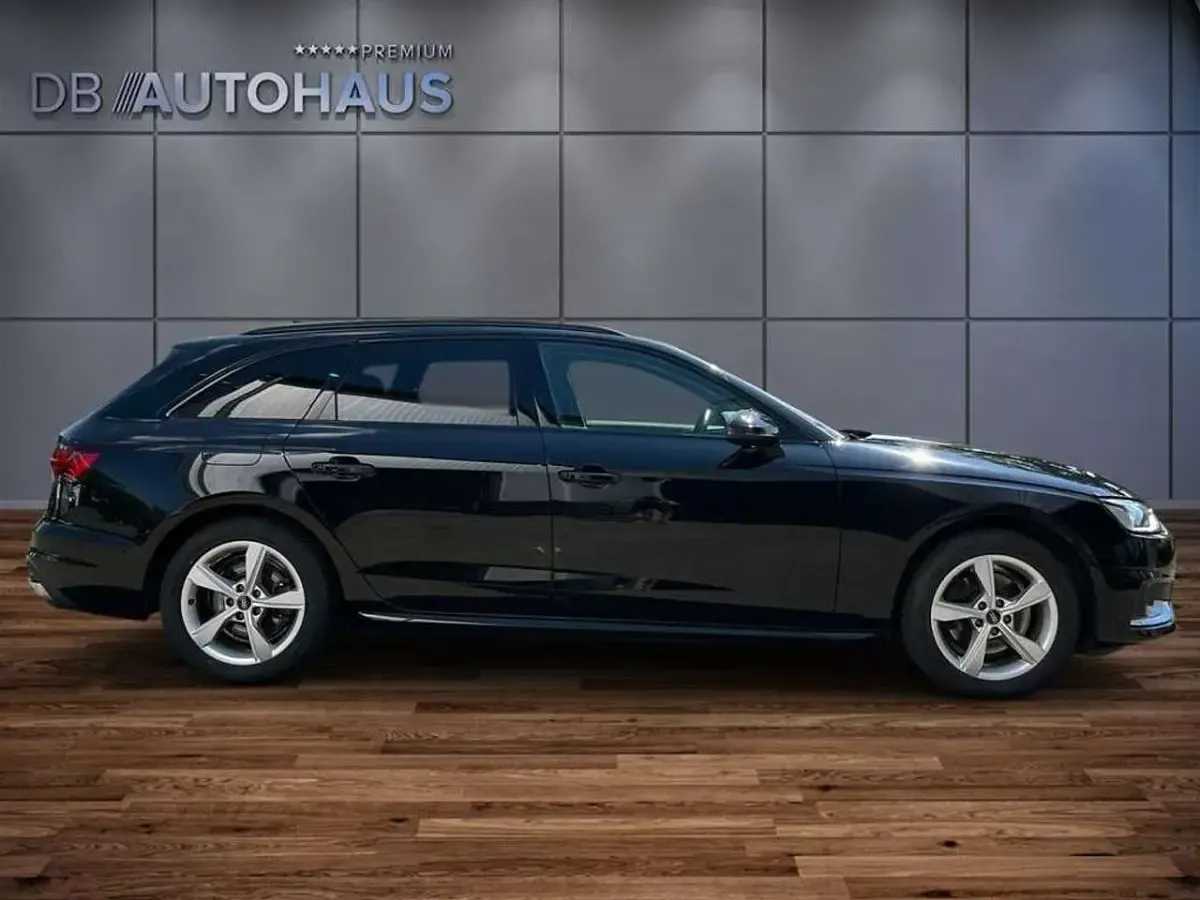 Gebraucht Audi A4 Advanced Plus 150 PS (110 kW) 2025 Schwarz Limousine