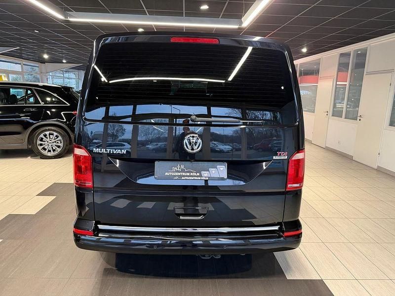 Usado VW Multivan Highline 204 HP (150 kW) 2016 Preto Monovolume