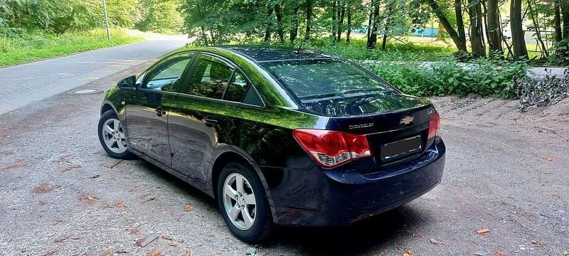 Gebraucht Chevrolet Cruze LS 141 PS (103 kW) 2011 Schwarz Limousine