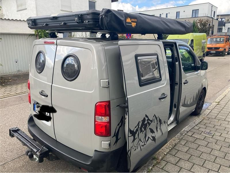 Beige Gebraucht 2019 Citroën Jumpy Business Class Van / Kleinbus | 28.500 € - Bild 1/4