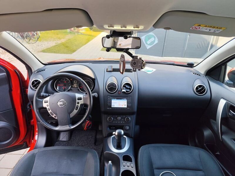 Rot Gebraucht 2013 Nissan Qashqai Acenta SUV | 10.500 € (Fairer Preis) - Bild 1/4