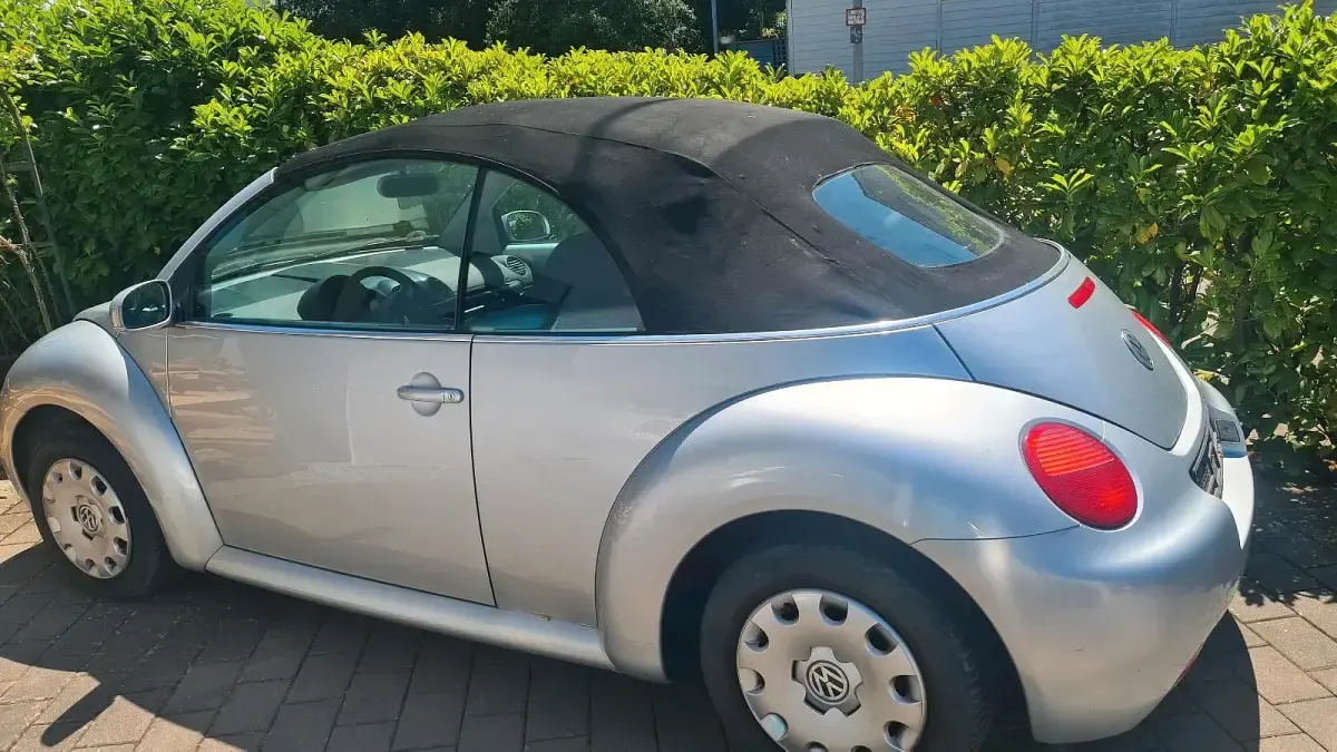 Gebraucht VW New Beetle Cabriolet 102 PS (75 kW) 2003 Silber Cabrio