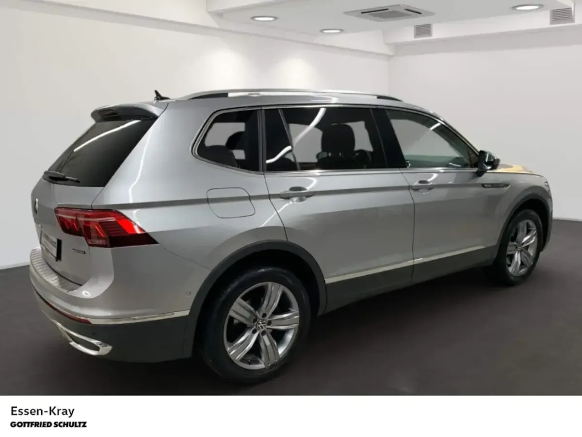 Gebraucht VW Tiguan Allspace Elegance 190 PS (139 kW) 2021 Silber SUV