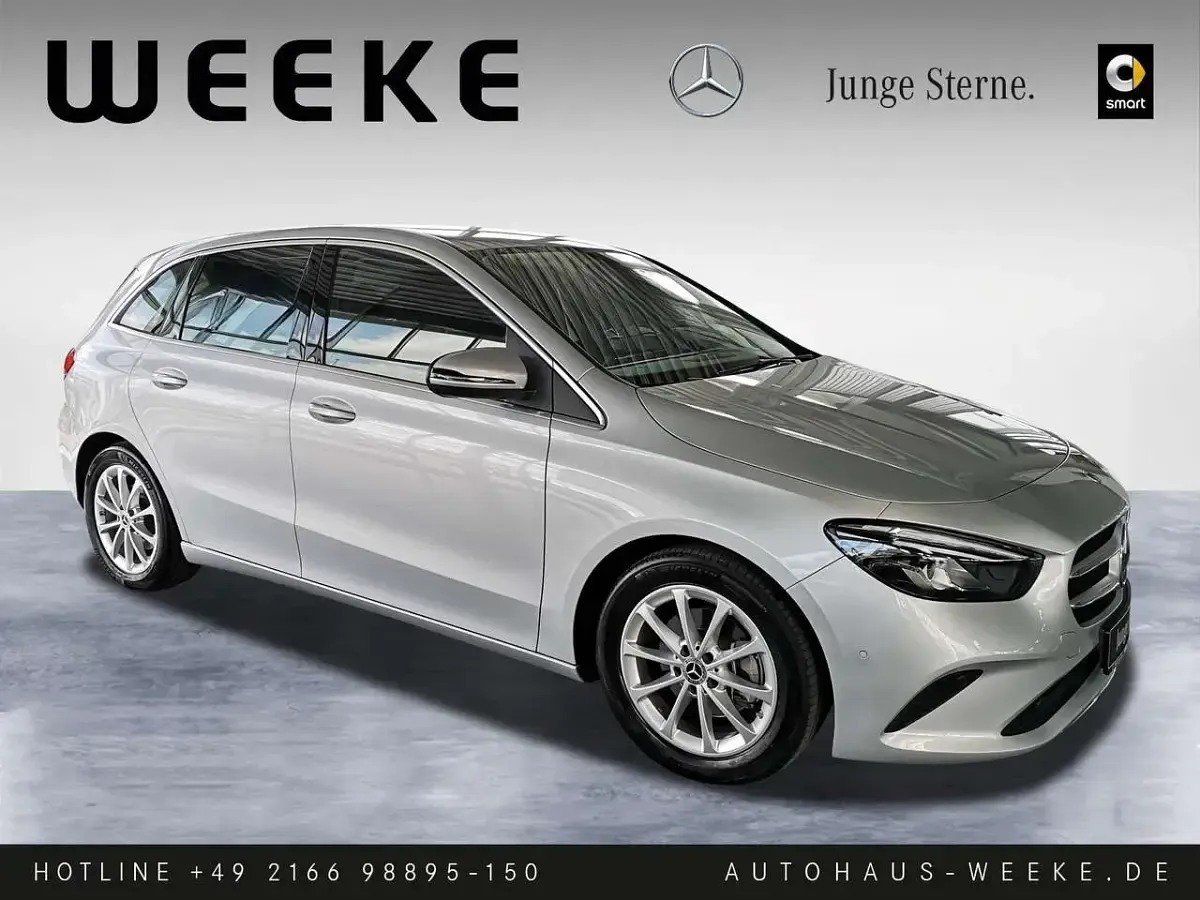 Gebraucht Mercedes B200 Progressive 163 PS (119 kW) 2022 Iridiumsilber Kleinwagen