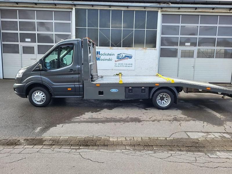 Second-hand Ford Transit 170 CP (125 kW) 2016 Gri Monovolum