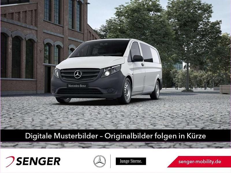 Arktikweiß Gebraucht 2022 Mercedes Vito Van / Kleinbus | 33.260 € (Teuer) - Bild 1/4