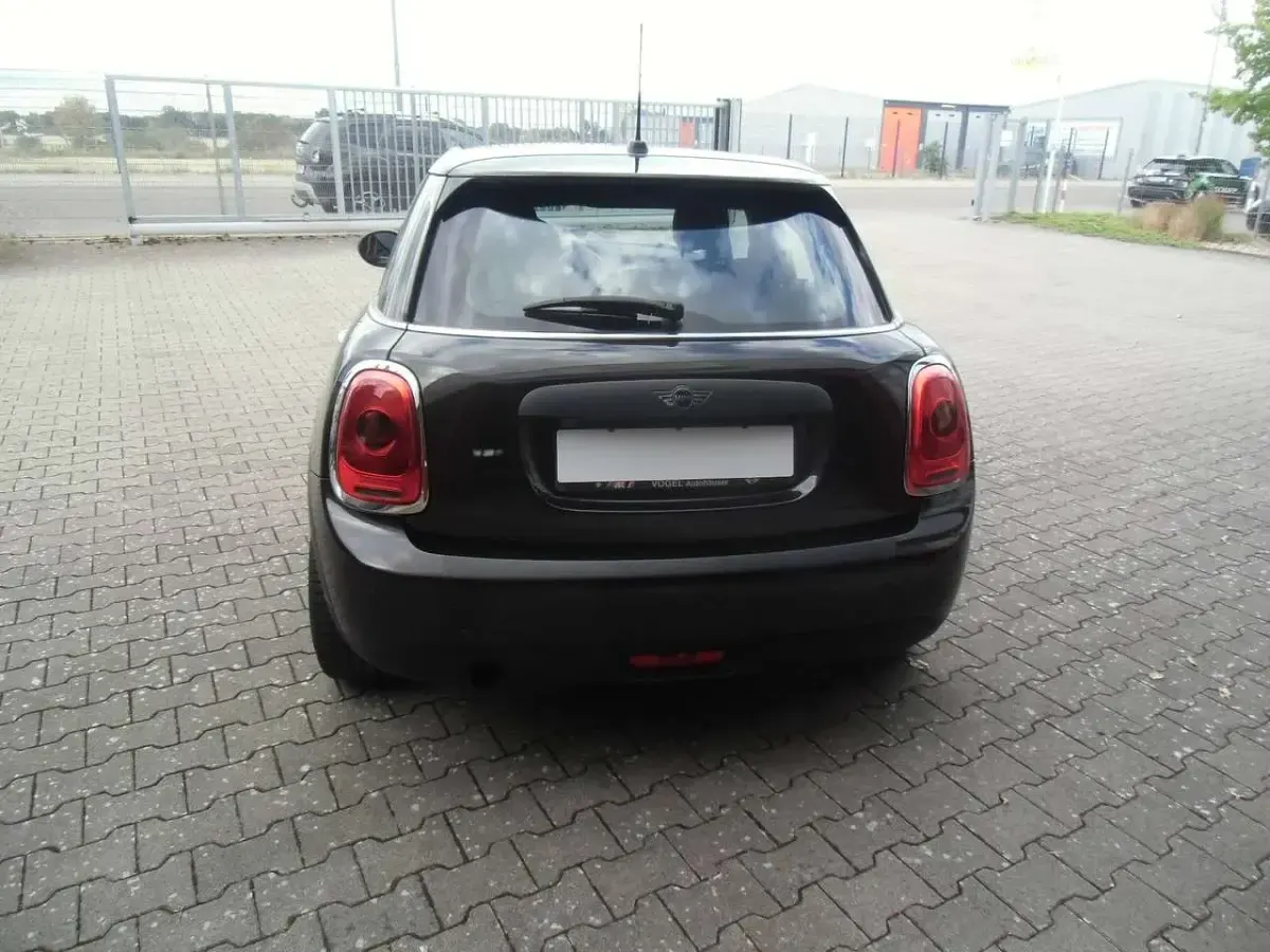 Gebraucht Mini ONE 102 PS (75 kW) 2015 Iced chocolate metallic Kleinwagen