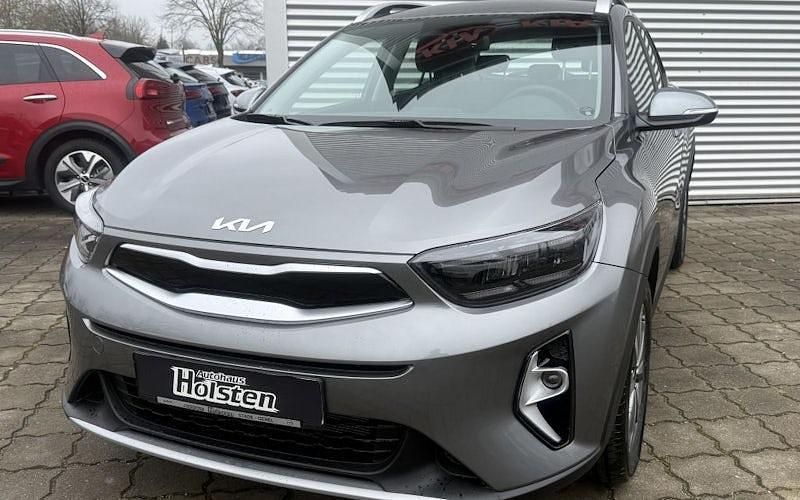 Neu Kia Stonic Vision 79 PS (58 kW) 2025 Grau SUV