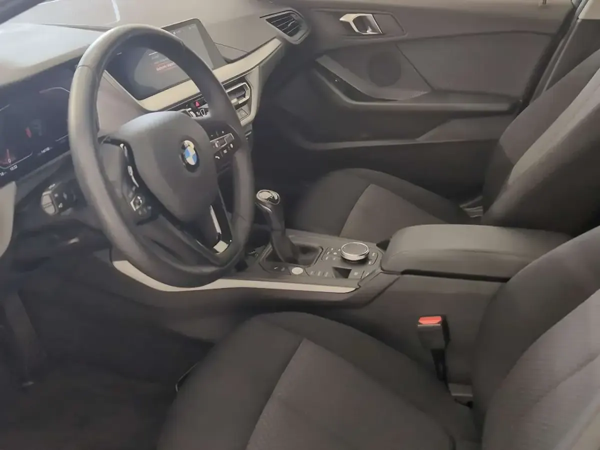Gebraucht BMW 116 116 PS (85 kW) 2022 Schwarz Kleinwagen