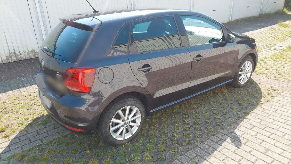 Gebraucht VW Polo LOUNGE 90 PS (66 kW) 2015 Grau Kleinwagen