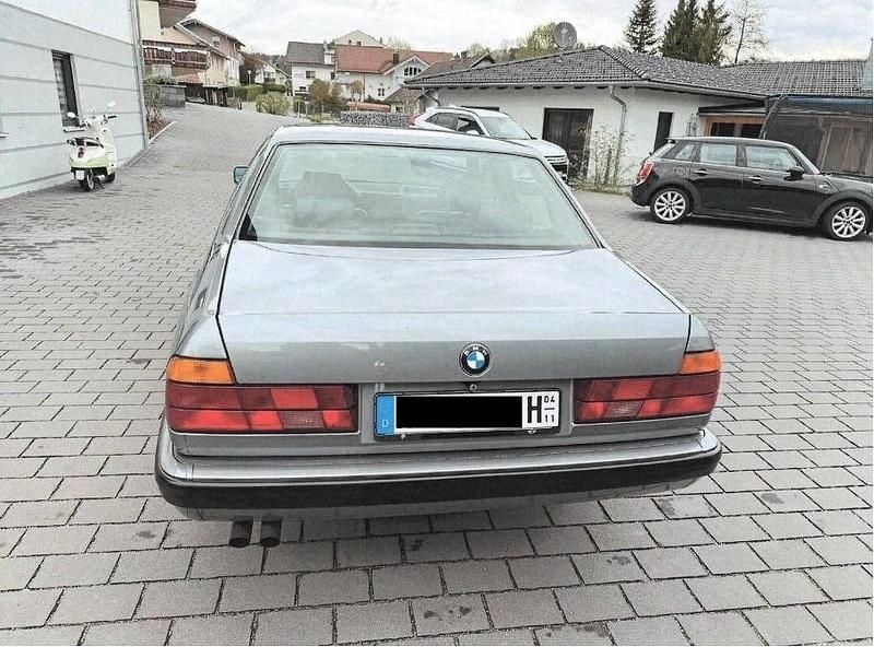 Gebraucht BMW 735 211 PS (155 kW) 1991 Grau Limousine