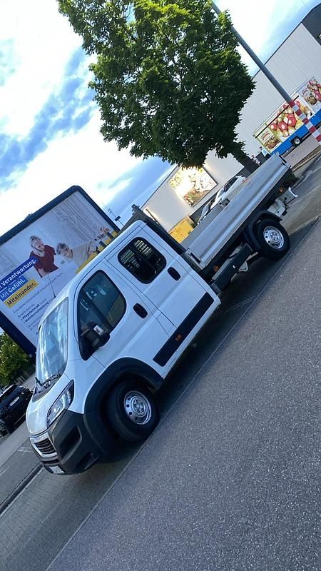 Weiß Gebraucht 2019 Peugeot Boxer Van | 11.000 € - Bild 1/4