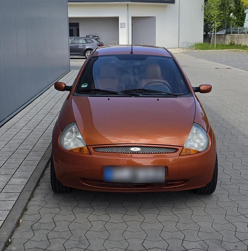 Second-hand Ford Ka 70 CP (51 kW) 2004 Portocaliu Hatchback