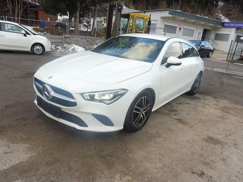 Gebraucht Mercedes CLA180 116 PS (85 kW) 2020 Weiß Limousine