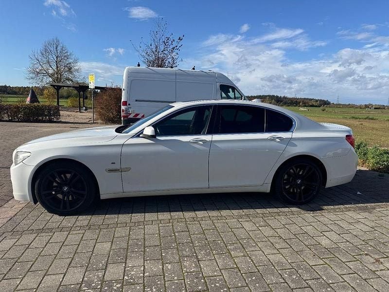 Gebraucht BMW 730L M Sport 245 PS (180 kW) 2012 Weiß Limousine