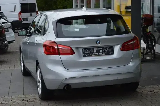 Gebraucht BMW 225 Active Tourer Advantage 136 PS (100 kW) 2018 Silber Van / Kleinbus