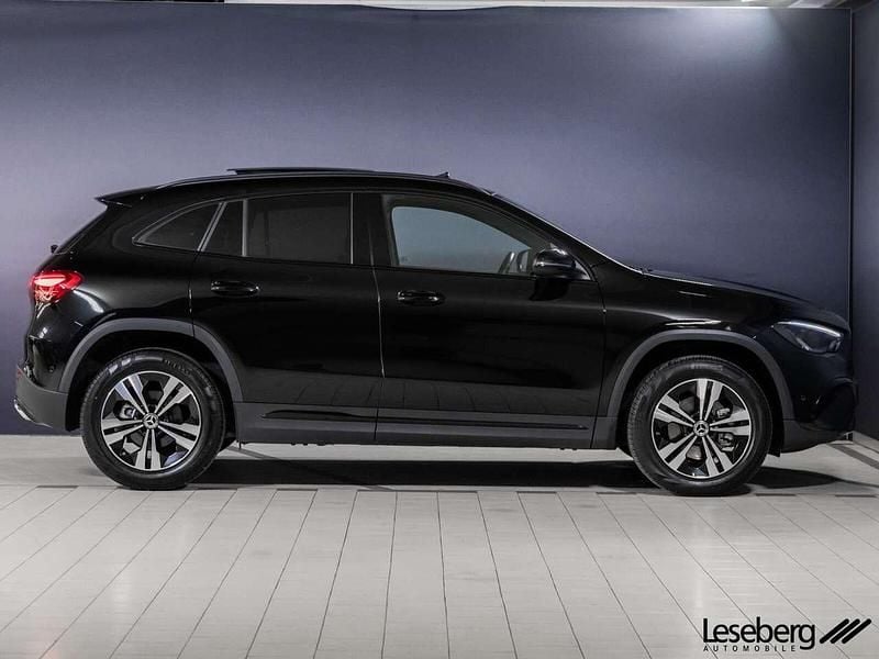 Gebraucht Mercedes GLA200 Progressive 150 PS (110 kW) 2024 Schwarz SUV