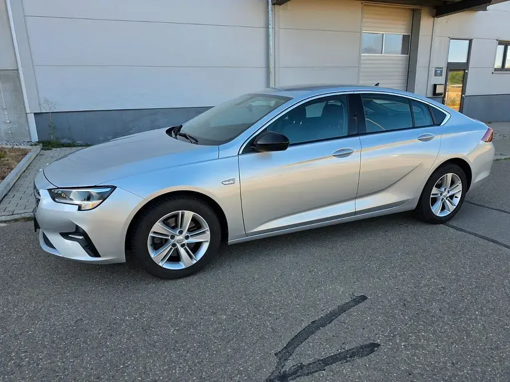 Gebraucht Opel Insignia Business 174 PS (127 kW) 2023 Silber Limousine