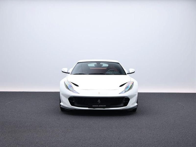 Gebraucht Ferrari 812 799 PS (587 kW) 2018 Weiß Coupé