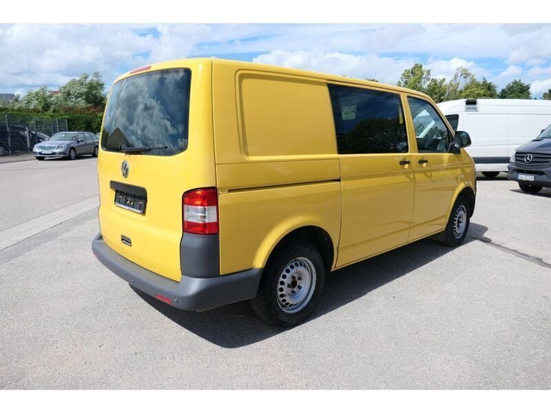 Gebraucht VW T5 84 PS (61 kW) 2011 Ginstergelb r1032 Van