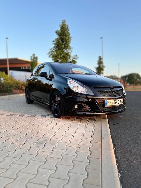 Schwarz Gebraucht 2009 Opel Corsa Coupé | 2.800 € (Fairer Preis) - Bild 1/4