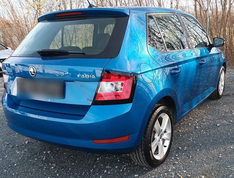 Gebraucht Skoda Fabia Cool Plus 75 PS (55 kW) 2019 Blau Kleinwagen