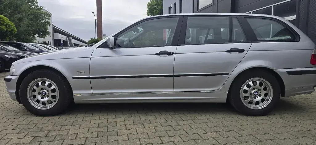Gebraucht BMW 318 118 PS (86 kW) 2001 Limousine