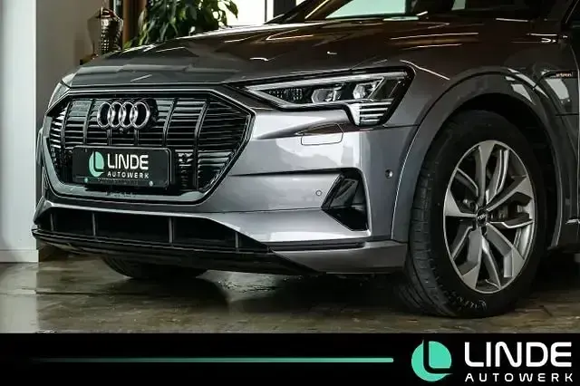 Gebraucht Audi e-tron S-Line 230 kW (313 PS) 2020 Grau SUV