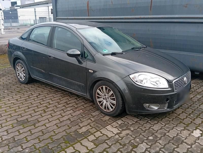 Gebraucht Fiat Linea 120 PS (88 kW) 2008 Grau Limousine