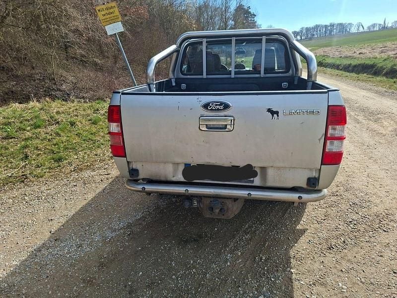 Gebraucht Ford Ranger 143 PS (105 kW) 2006 Silber Pickup
