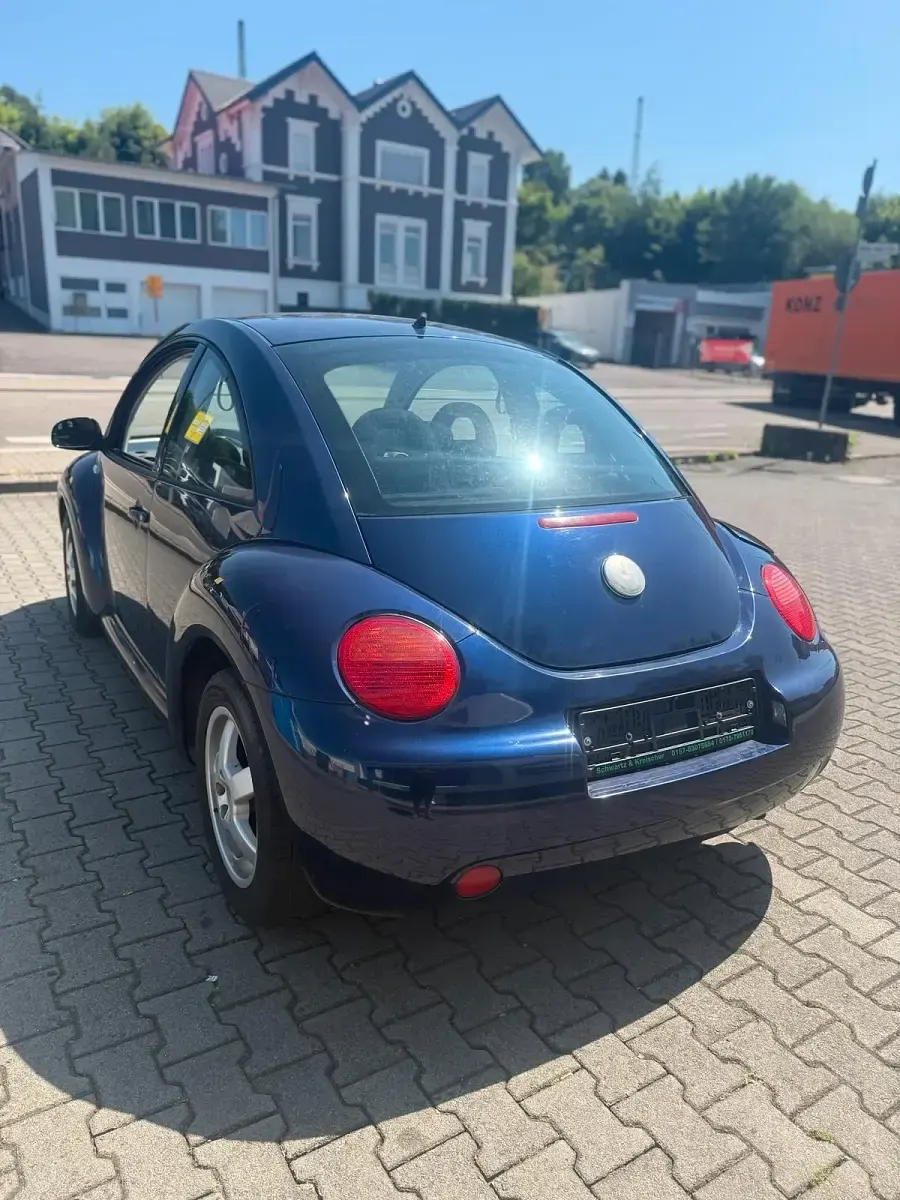 Gebraucht VW Beetle 102 PS (75 kW) 2001 Blau Kleinwagen
