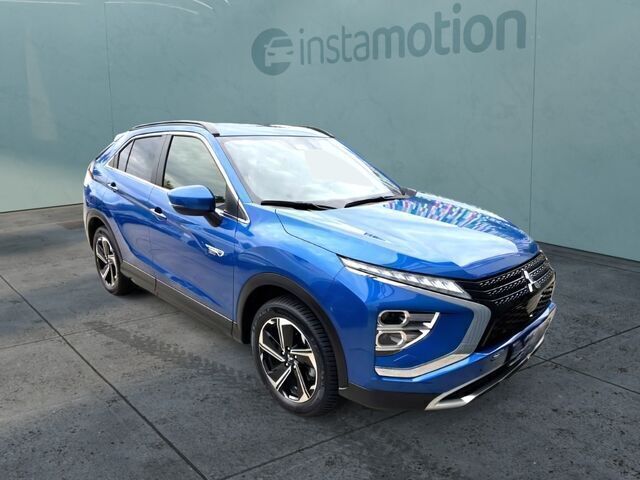 Blau Gebraucht 2022 Mitsubishi Eclipse Cross Plus SUV | 28.600 € (Etwas zu teuer) - Bild 1/2